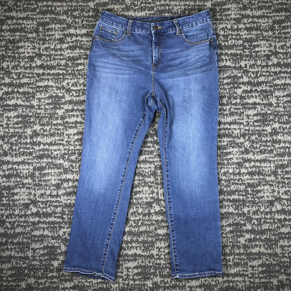 Chico's So Slimming Girlfriend Slim Leg Jeans Womens 1.5 Medium Blue Stretch